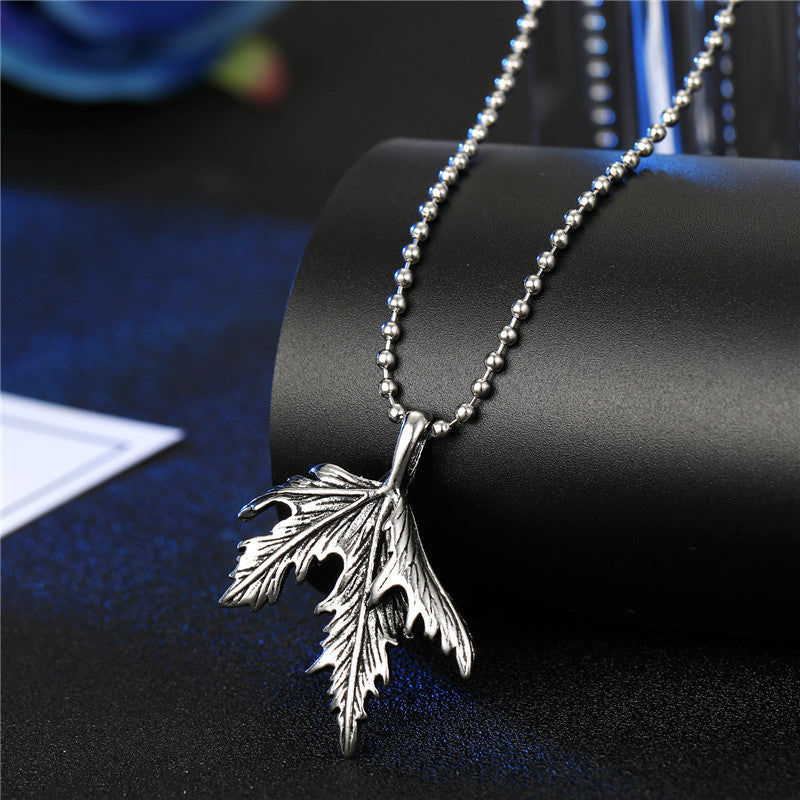 Personalized Retro Feather Maple Leaf Playing Card Necklace