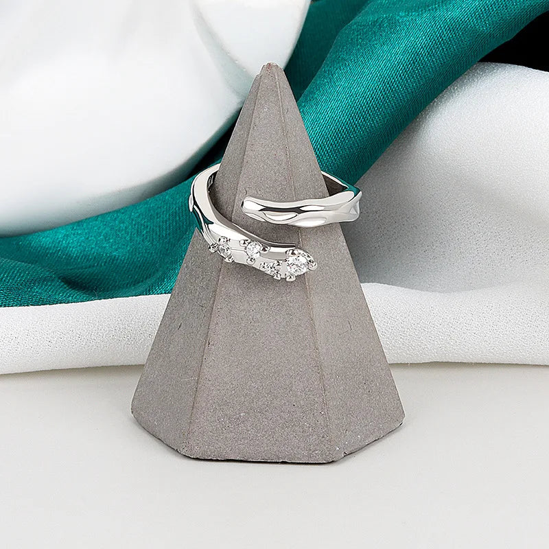 Twisted Zircon Geometric Rings