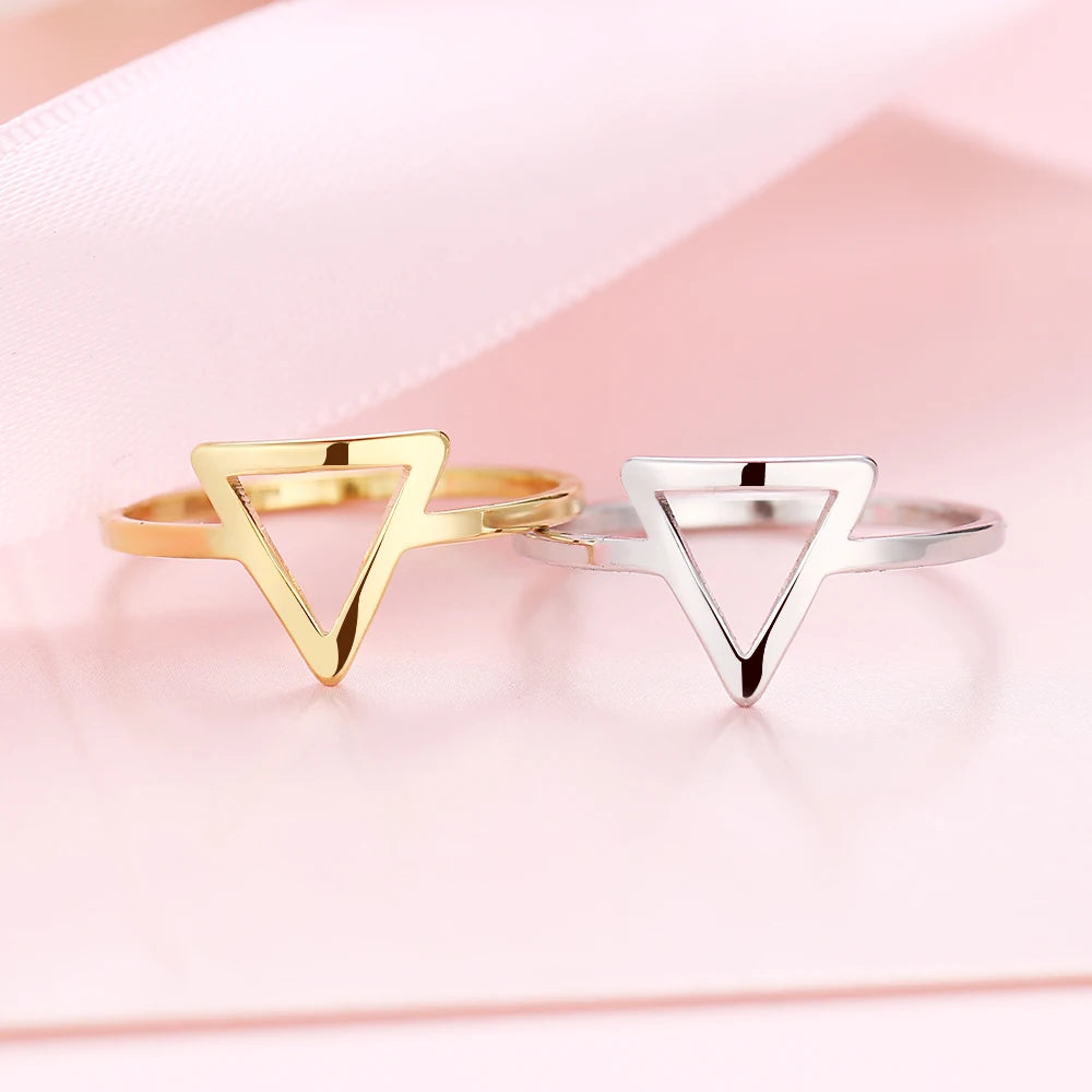DOTIFI Triangle Finger ring