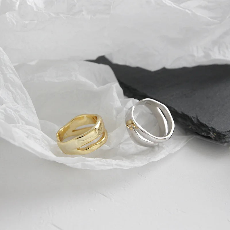 XIYANIKE Elegant Twist Two Circle Rings