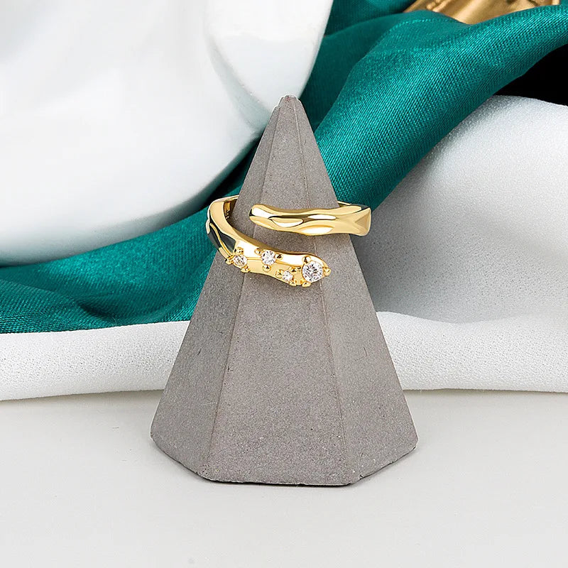 Twisted Zircon Geometric Rings