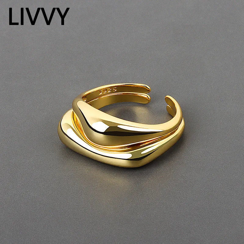 LIVVY  Smooth Waves Ring