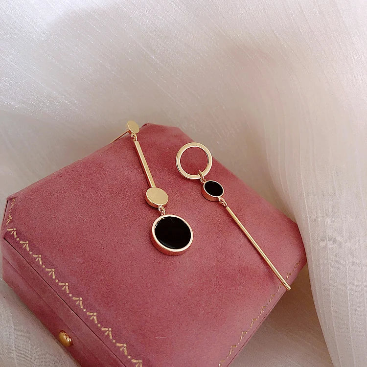 Wild Ins Niche Earrings