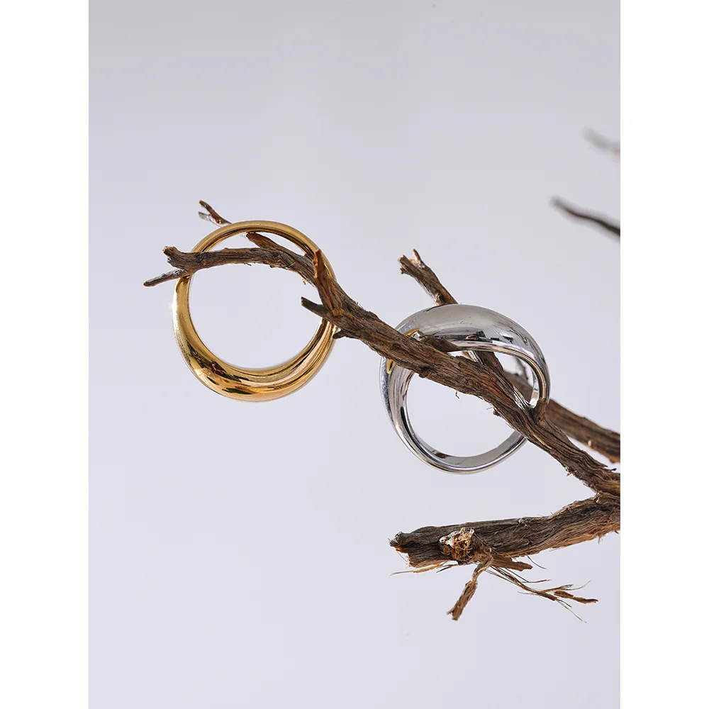 Yhpup Minimalist Smooth Ring