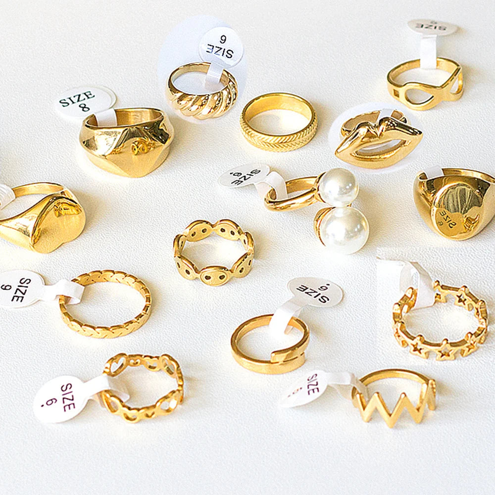 LUXUSTEEL Mouth Shape Ring