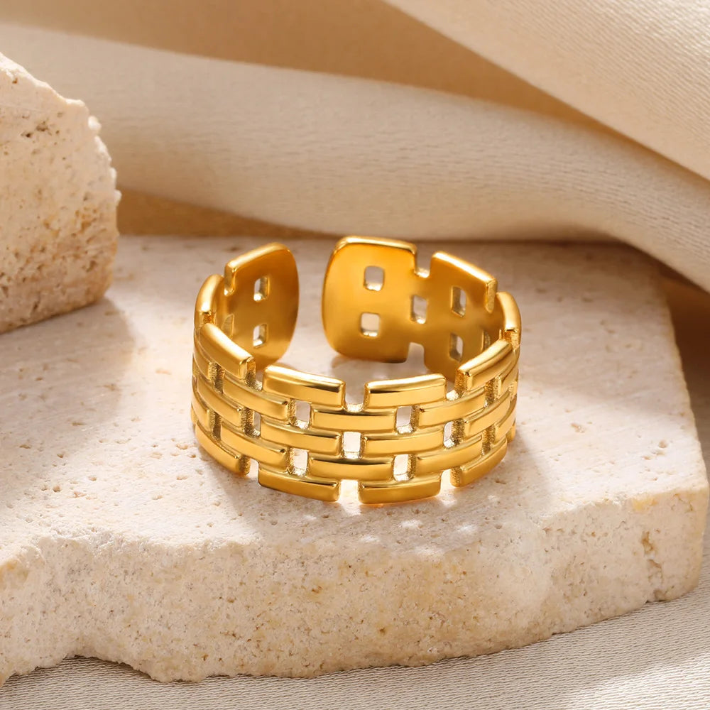 48223853707566|48223853805870