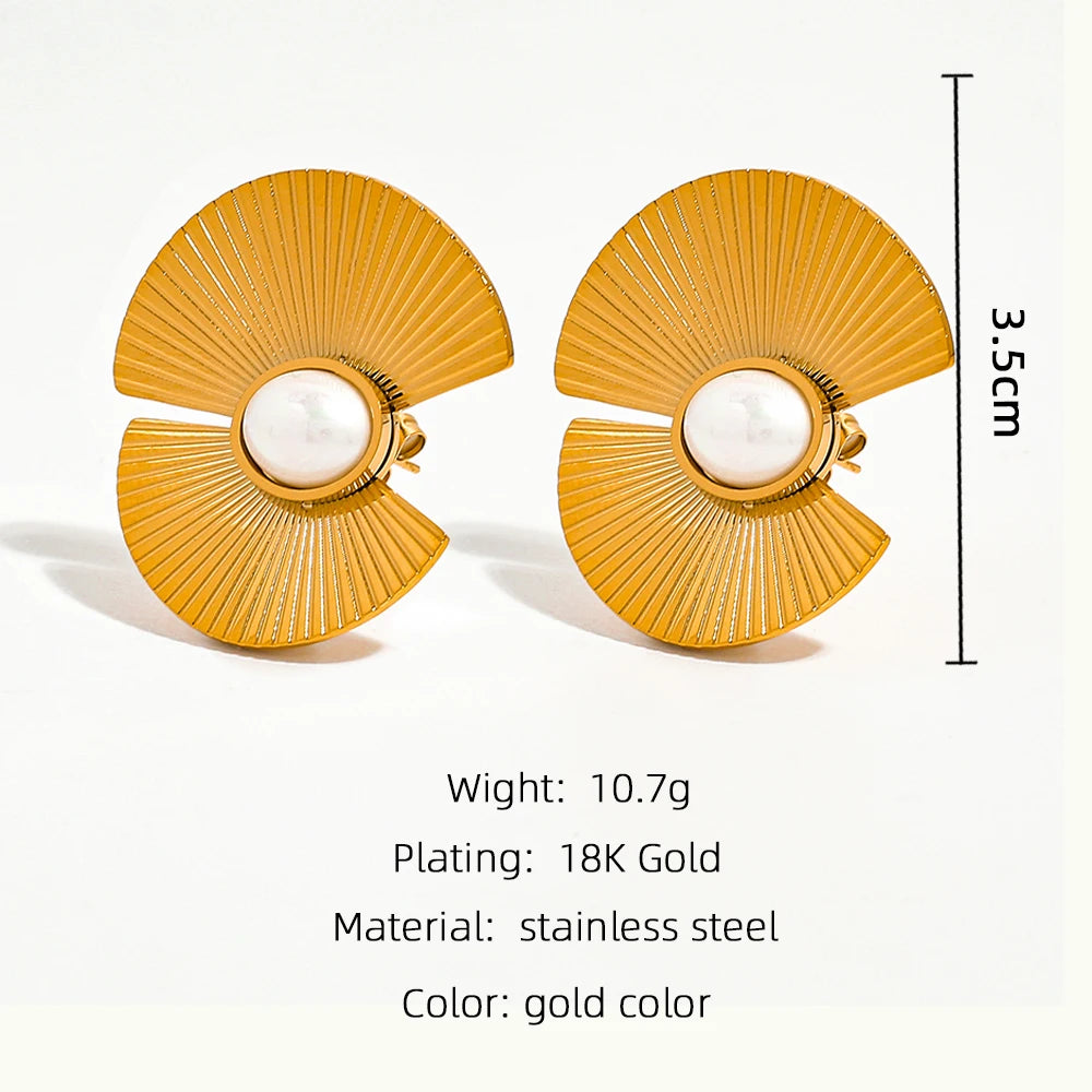 Pearl Flowers Hyperbolic Earring