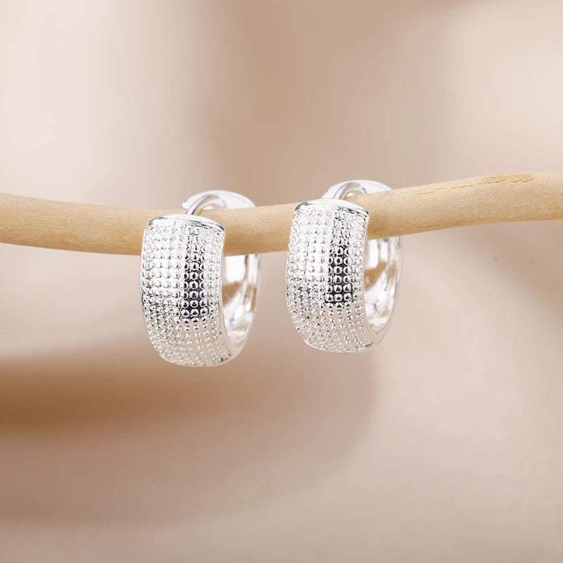 48165638865198|48165639094574