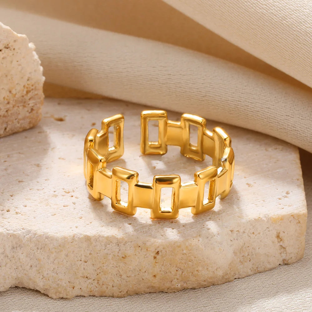 48223853084974|48223853117742