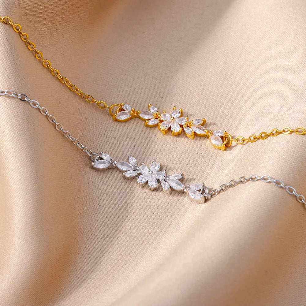 Elegant Zircon Flowers Bracelet