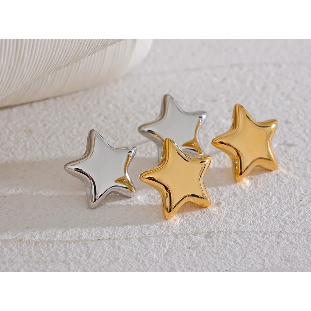 Star Small Earrings